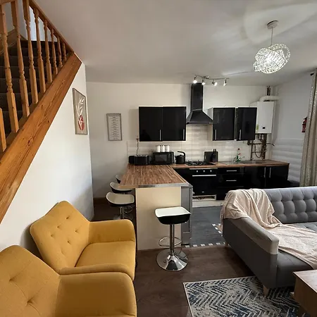 別荘 Families Or Contractors Stay For 7 - Free Parking, Fans - Near Heaton Hill, Saltaire & Lister Park *