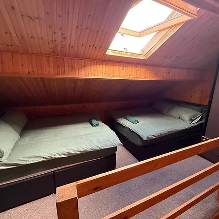 Serviced - - 2 Bed House-close To Centre - Hospital - Contractors - Business Travellers - Families