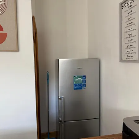 Hébergement de vacances Serviced - - 2 Bed House-close To Centre - Hospital - Contractors - Business Travellers - Families *