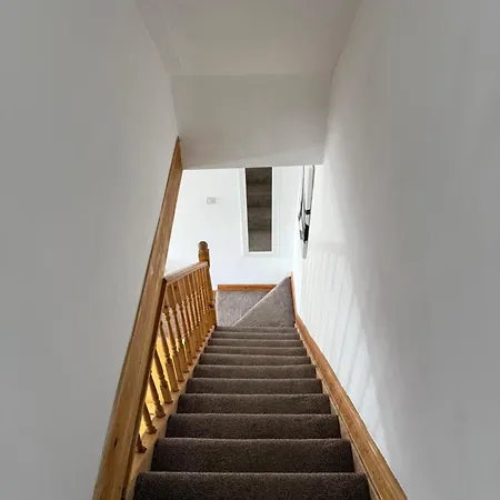 別荘 Families Or Contractors Stay For 7 - Free Parking, Fans - Near Heaton Hill, Saltaire & Lister Park ブラッドフォード