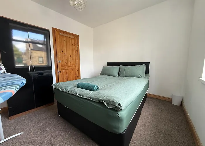 Σπίτι διακοπών Serviced - - 2 Bed House-close To Centre - Hospital - Contractors - Business Travellers - Families Μπράντφορντ