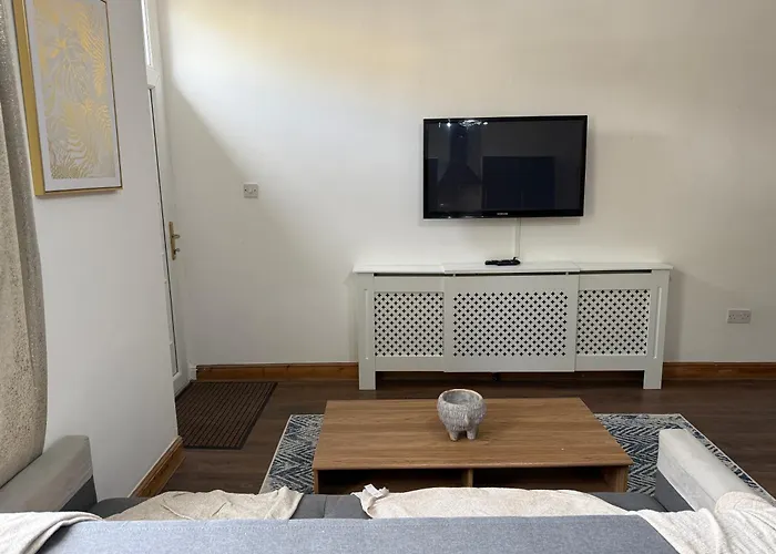 Σπίτι διακοπών Serviced - - 2 Bed House-close To Centre - Hospital - Contractors - Business Travellers - Families Μπράντφορντ