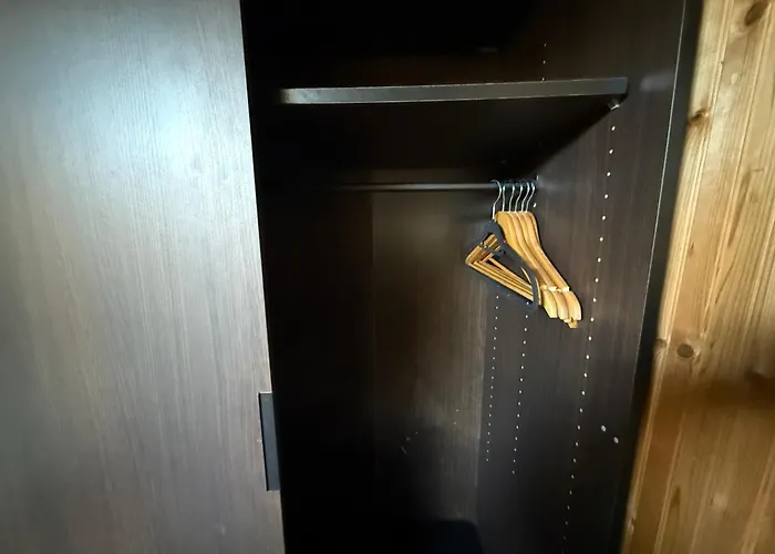 Serviced - - 2 Bed House-close To Centre - Hospital - Contractors - Business Travellers - Families Σπίτι διακοπών